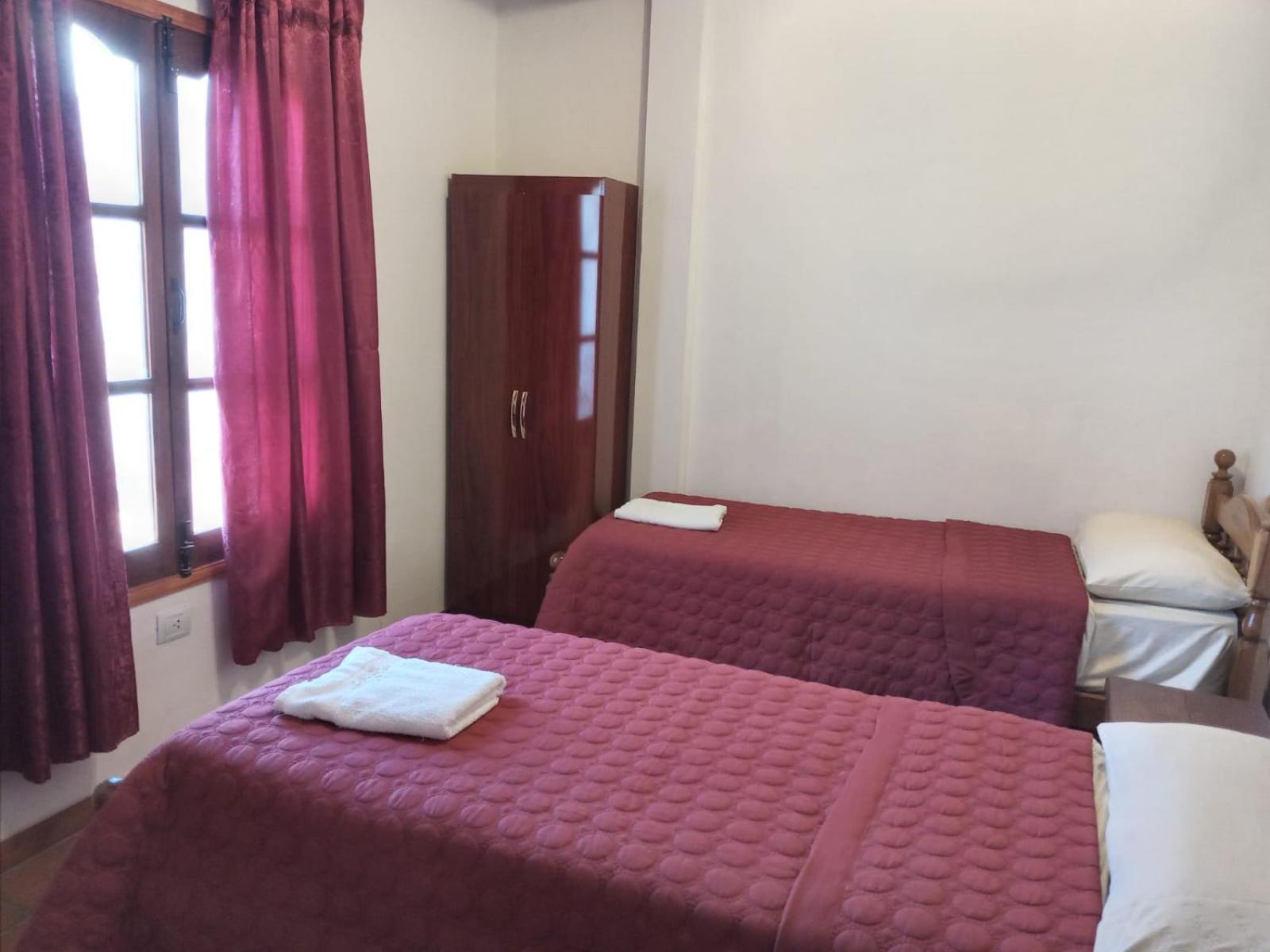 Hotel Maria San Carlos  Buitenkant foto