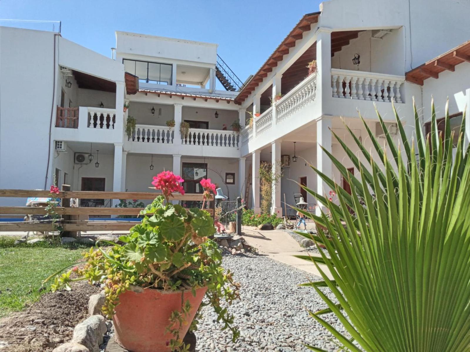 Hotel Maria San Carlos  Buitenkant foto